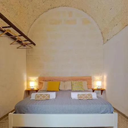 بيت للعطل La Corte Del Nonno By Itriahomes سيغلي ميسابيكا